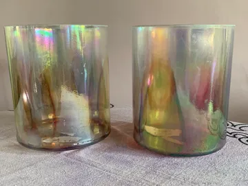 rs=w_360,h_271,cg_true (4) Two glasses are sitting on a table.