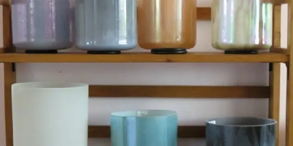 rs=w_600,h_300,cg_true (6) A close up of some vases on the shelves